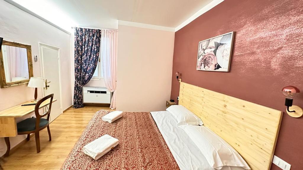 Piccolo Hotel Con Access Ztl !!! Nel Centro Storico Di Firenze !!! Bagian luar foto