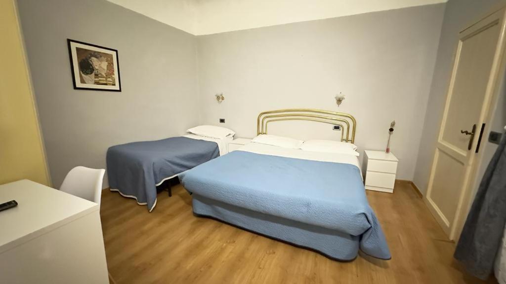 Piccolo Hotel Con Access Ztl !!! Nel Centro Storico Di Firenze !!! Bagian luar foto