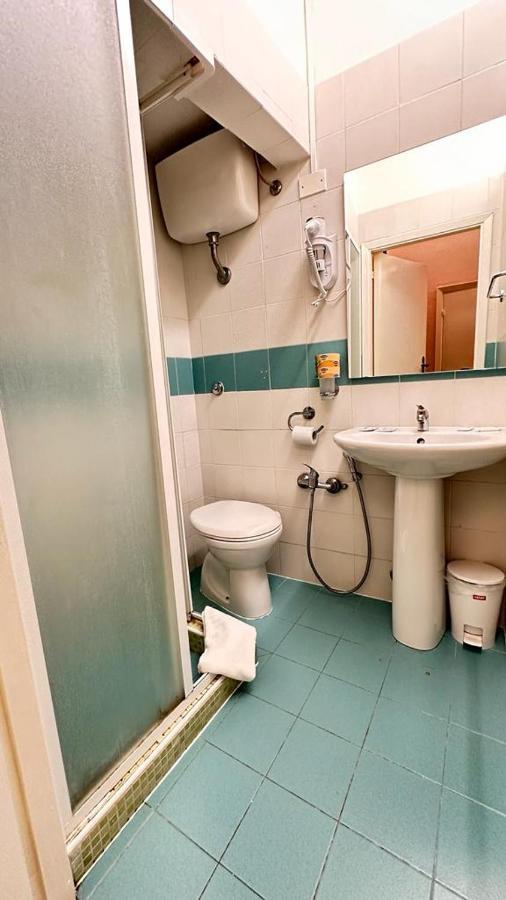 Piccolo Hotel Con Access Ztl !!! Nel Centro Storico Di Firenze !!! Bagian luar foto