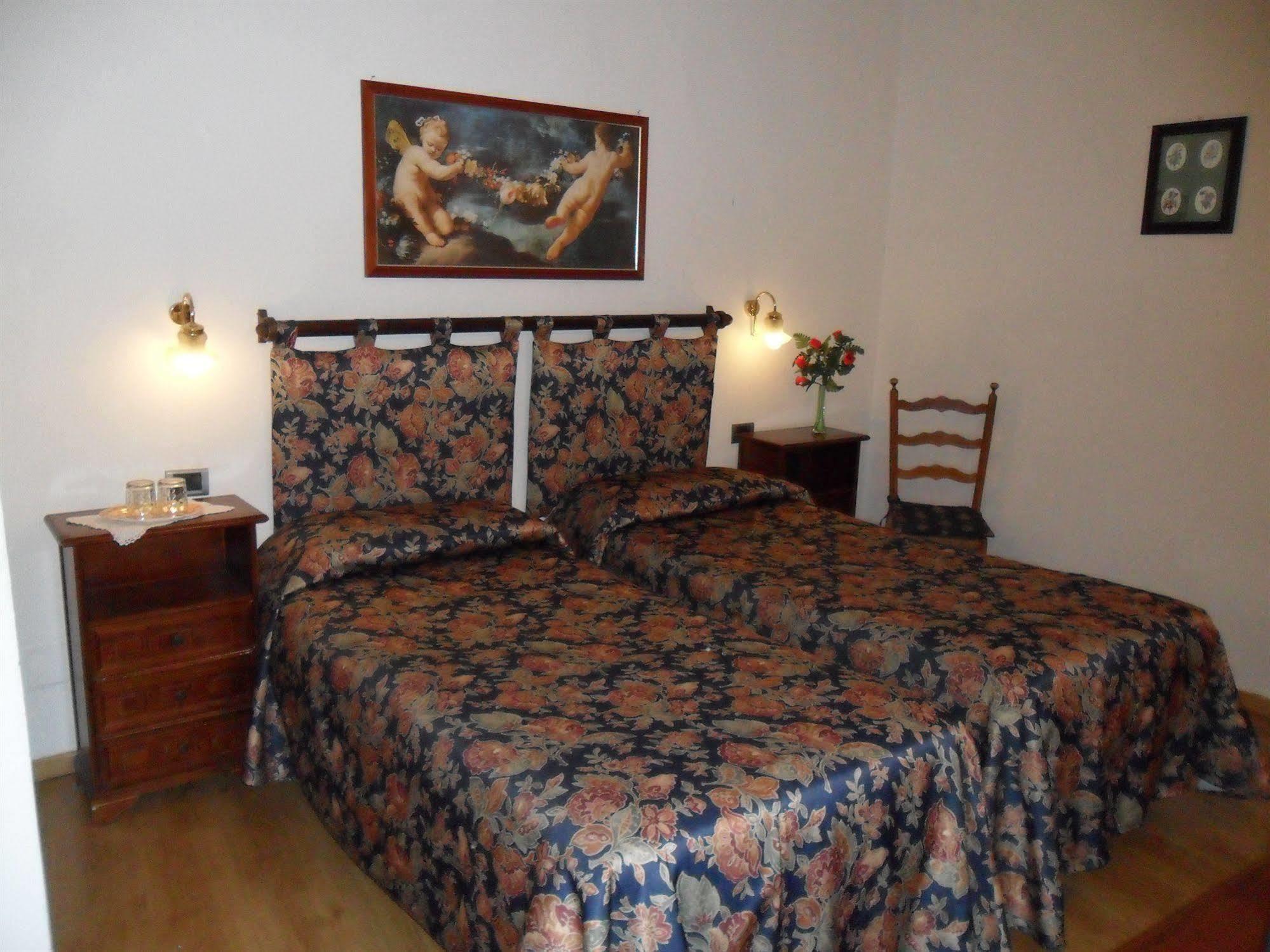 Piccolo Hotel Con Access Ztl !!! Nel Centro Storico Di Firenze !!! Bagian luar foto