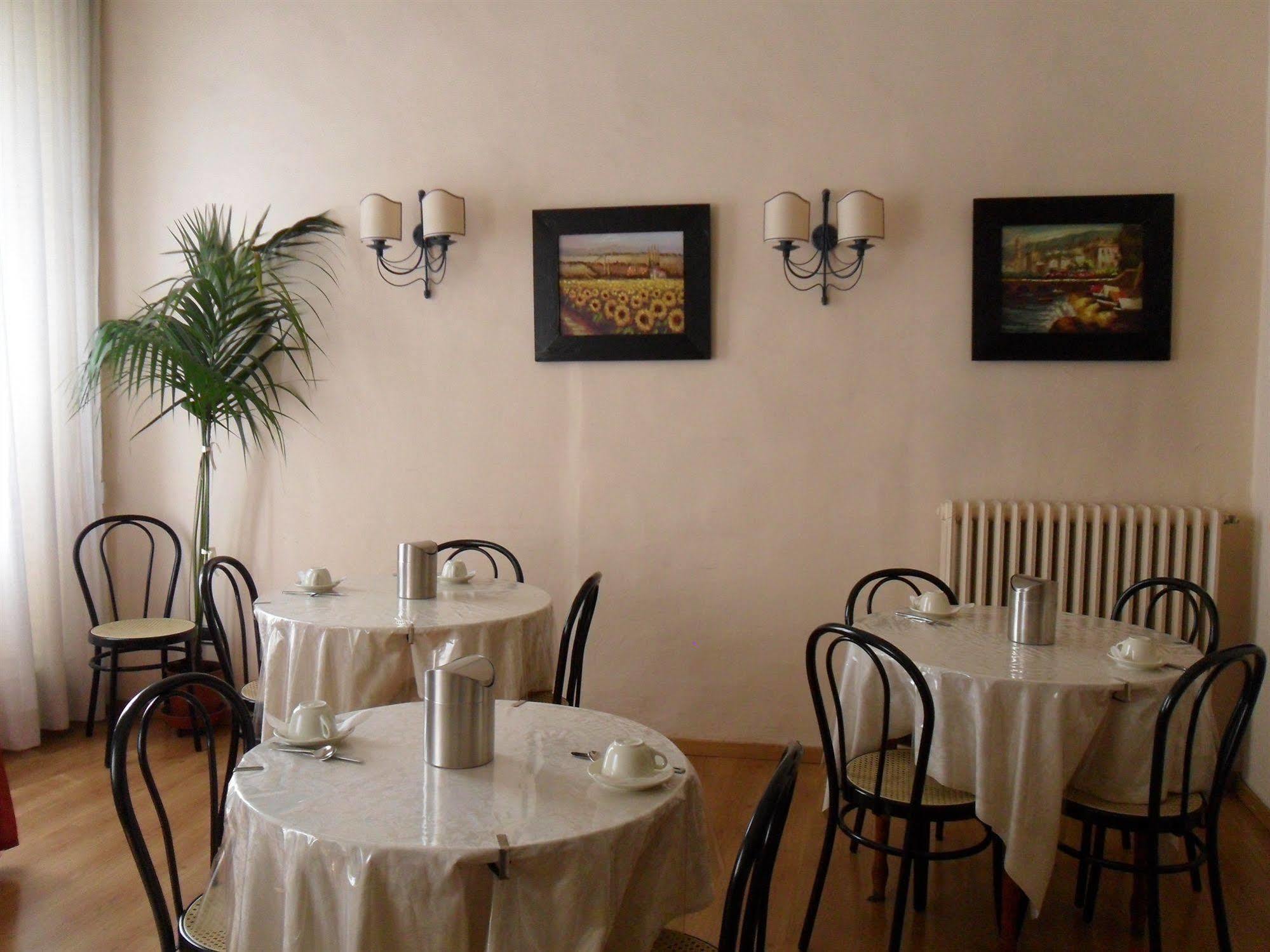 Piccolo Hotel Con Access Ztl !!! Nel Centro Storico Di Firenze !!! Bagian luar foto
